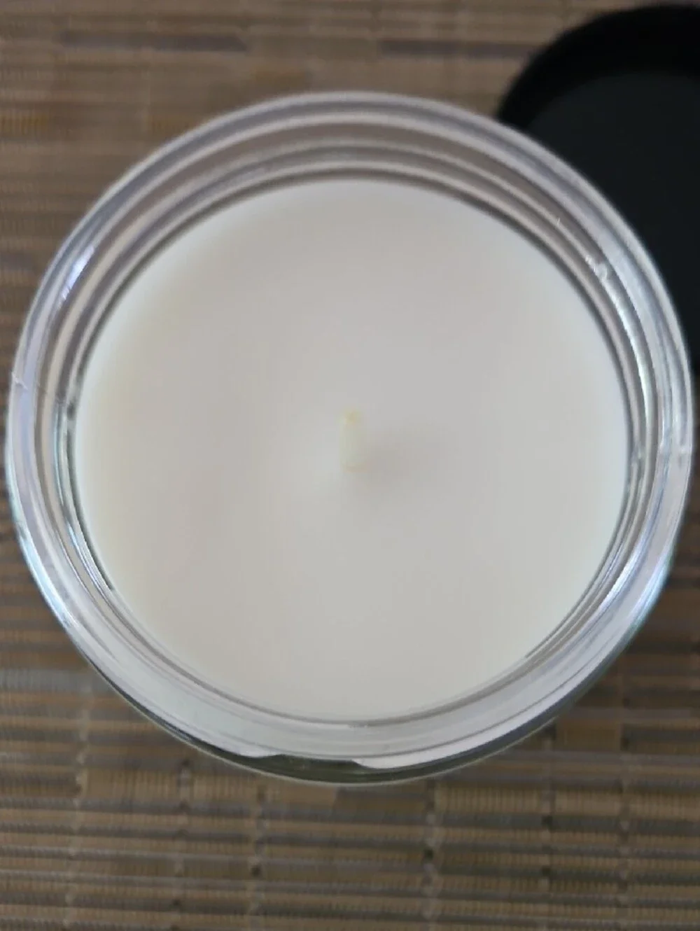White Barn Sun Drenched Linen Candle